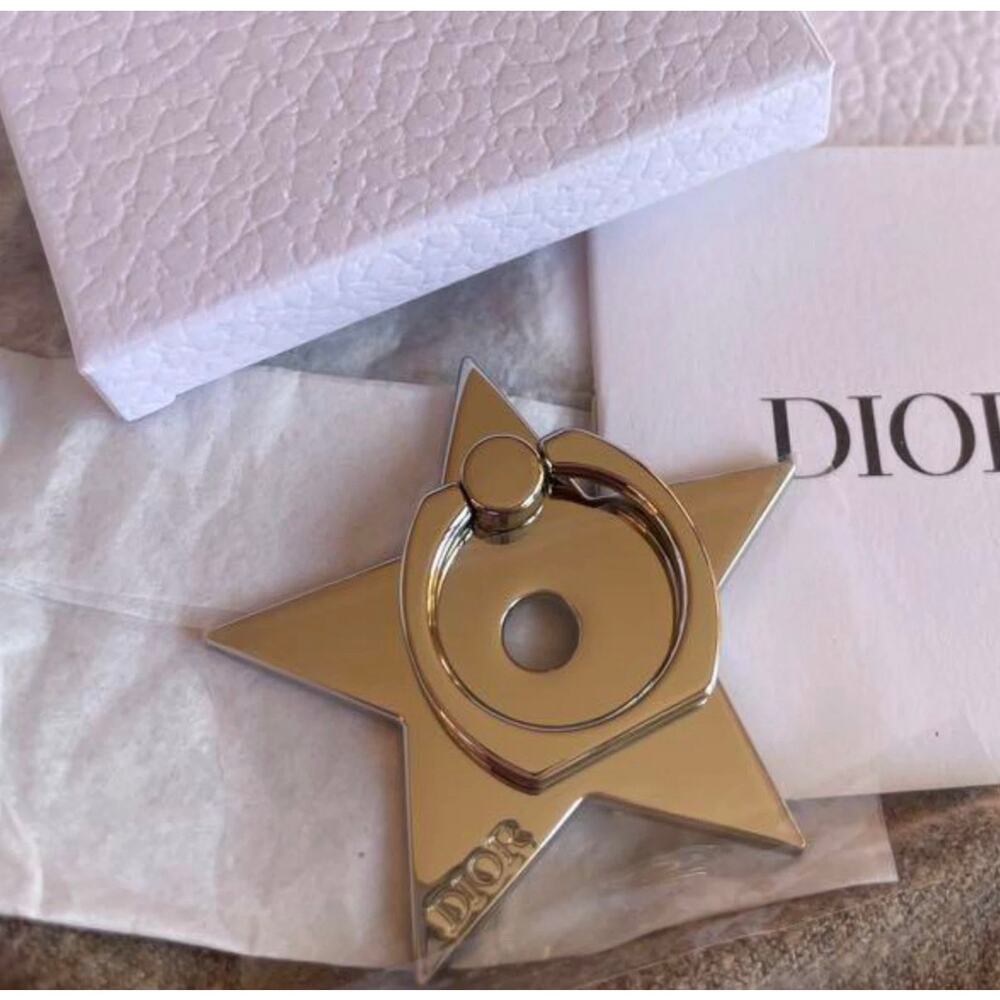 NIB Giftable Dior Phone Case Ring - Picture 2 of 4